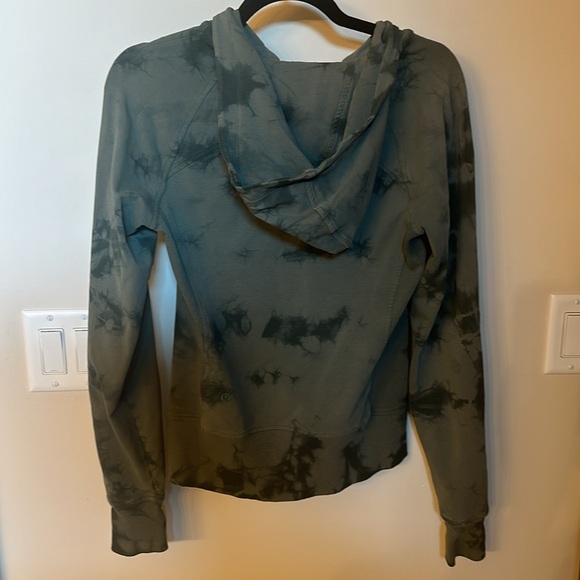 Lululemon jacket - Picture 4 of 5